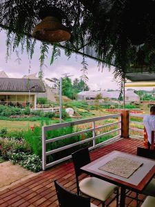 perlas ng silang flower park and restaurant